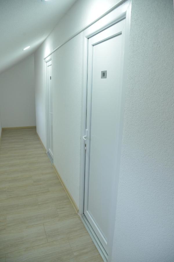 Binta HOSTEL Vranje Bagian luar foto