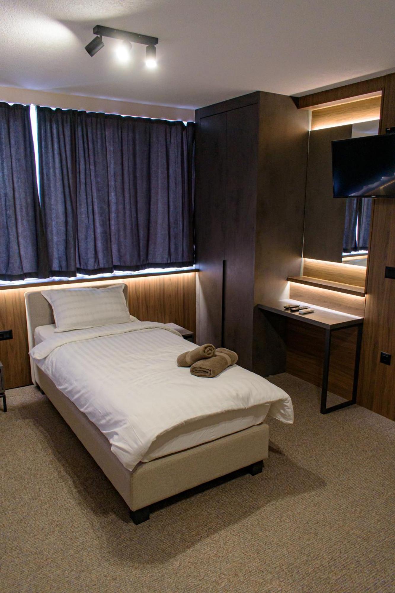 Binta HOSTEL Vranje Bagian luar foto